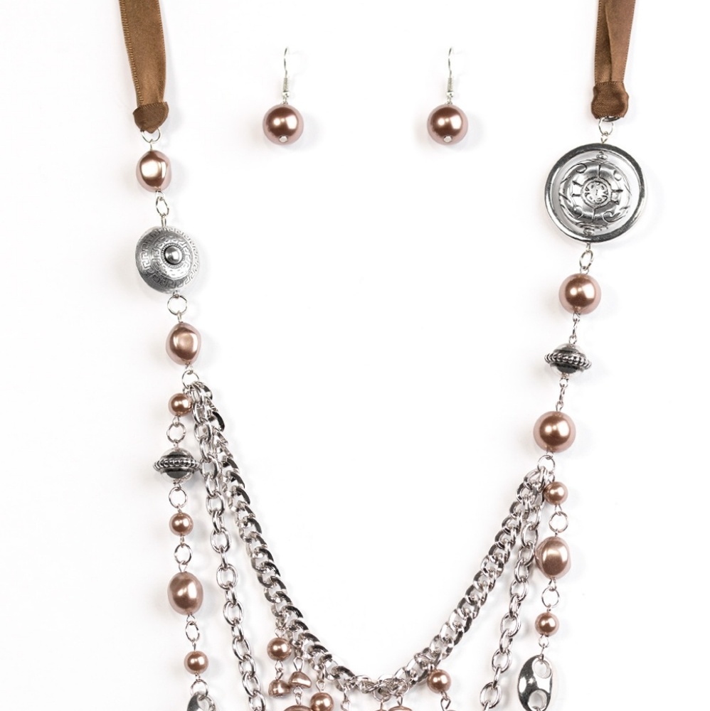 Accessories - Picture 5 of 8